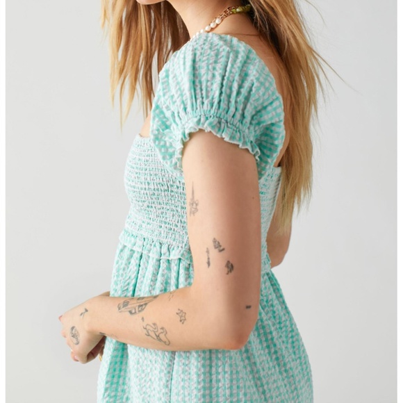 Urban Outfitters Gingham Smocked Dress - Picture 4 of 4